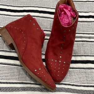 Qupid - maroon ankle boot size 10 slightly worn -minor scuffs-No box